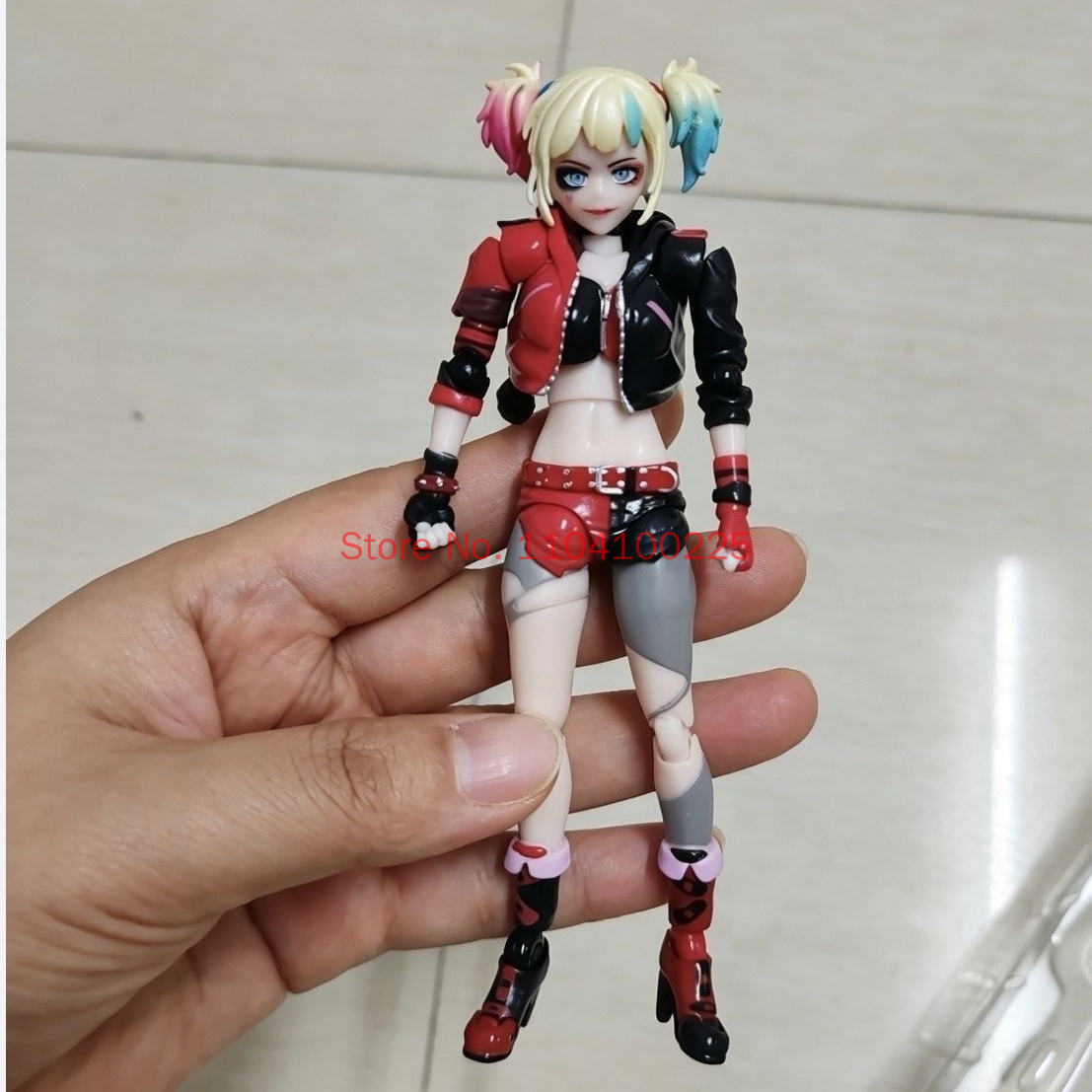 Replik! Auf Lager: Kaiyodo Har – Model Kit Harley Quinn Bewertung und Preis